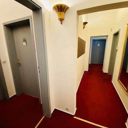 Doppelzimmer Humidor, Direkt Am Alten Strom Росток Екстериор снимка
