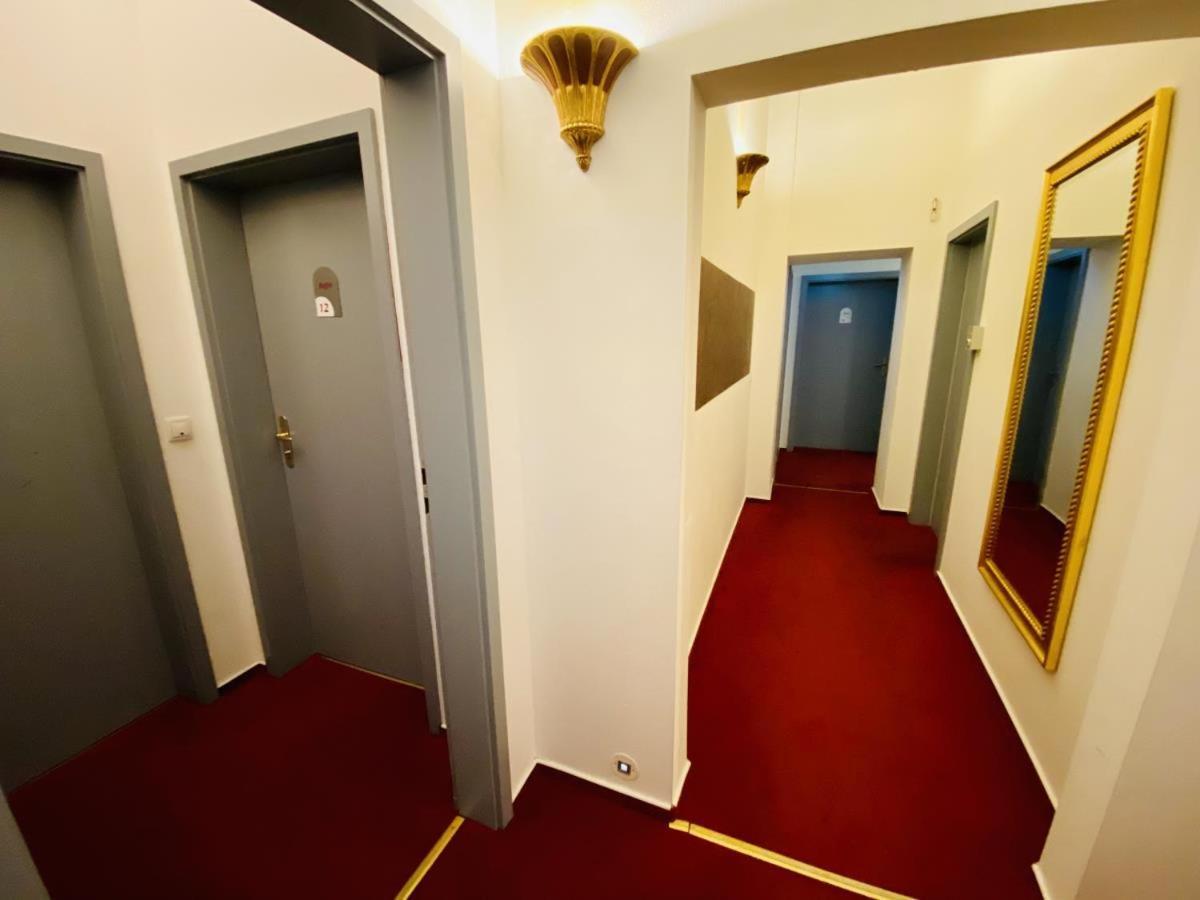 Doppelzimmer Humidor, Direkt Am Alten Strom Росток Екстериор снимка